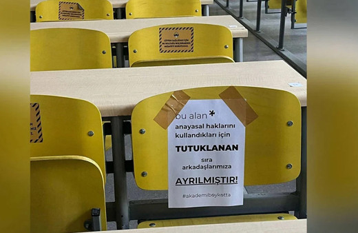 YTÜ'de vize sınavlarına boykot