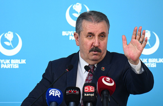 BBP lideri Mustafa Destici, Özel'in tepki çeken 'cunta' çıkışıyla ilgili konuştu