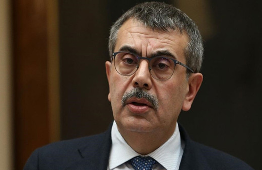 Bakan Yusuf Tekin'den "okulların erken kapanacağına dair iddialara" yanıt