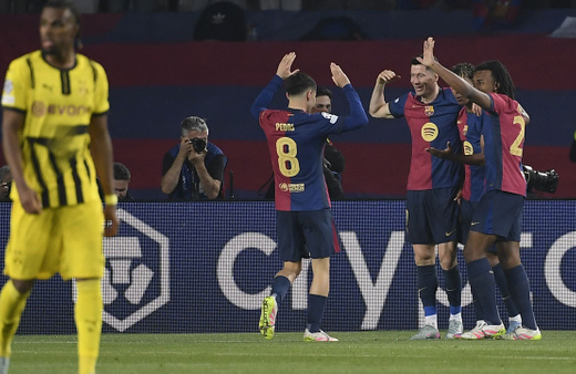 Barcelona, Borussia Dortmund'u ezdi geçti PSG ikinci yarı açıldı