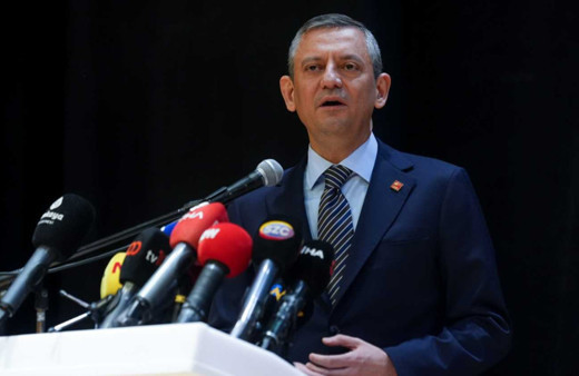 Özgür Özel: Bu seçim demokrasi ile otokrasi arasında geçecek