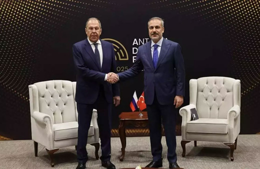 Bakan Fidan, Rusya Dışişleri Bakanı Lavrov ile bir araya geldi