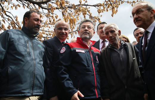 Malatya kayısısı stoğumuz var! Tarım Bakanı Yumaklı'dan don açıklaması