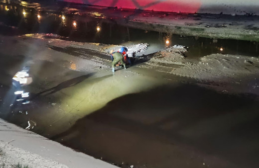 Eskişehir'de Porsuk Çayı'na düşen kişi kurtarıldı