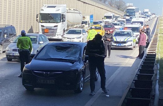 Eskişehir'de yaşandı! Polis kimlik kontrolü yapmak istedi genç adam üst geçitten atladı