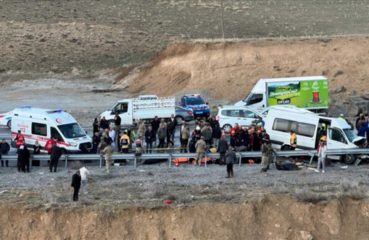 Van’da feci kaza: 4 ölü, 8 yaralı