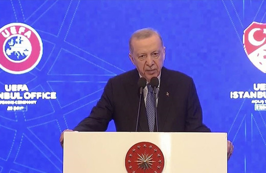 Cumhurbaşkanı Erdoğan: Deprem günlük siyasete alet edilemez