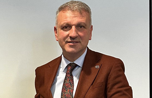 Oktay Saral, Celal Şengör'e fena yüklendi! 'Bu 'angut'... Nasıl hoca?'