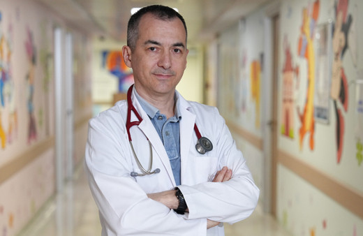 Yüksek ateşle başlıyor, organ yetmezliğiyle devam ediyor! Prof. Dr. Bahadır Ceylan 'sessiz katil'e karşı uyardı