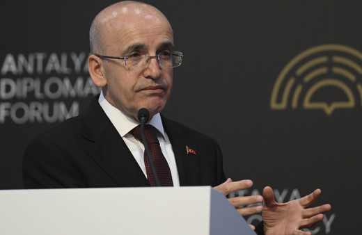 Bakan Mehmet Şimşek: 41 milyar dolarlık proje finansmanı sağlamayı öngörüyoruz