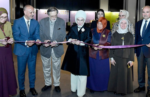 Emine Erdoğan "Saklı Kalanlar" sergisine ilişkin paylaşım yaptı