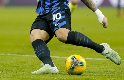 İtalya'da lider değişti İnter ağır yaralı Napoli vites yükseltti