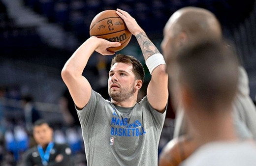 Luka Doncic-LeBron James ikilisinin 65 sayısı yetmedi