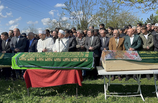 Samsun'da heyelan faciası: Baba ve 2 kızının cenazeleri toprağa verildi