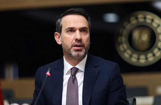 Avrupa'daki elektrik kesintileri Türkiye'ye mi geliyor? Bakan Bayraktar korkuttu