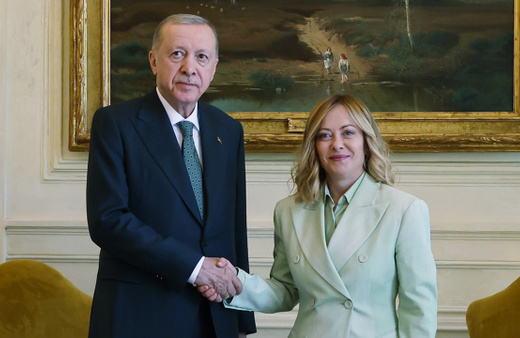 Cumhurbaşkanı Erdoğan ve Meloni birlikte kamera karşısına geçti! Erdoğan yeni ticaret hacmi hedefini açıkladı