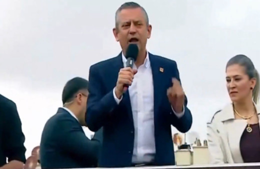 Özgür Özel 'namussuz' diyerek Çatalca Müftüsü'nü yuhalattı!