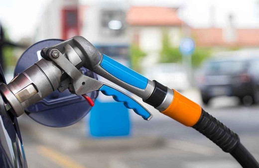 60 lirayı geçmişti, beklenen indirim geldi! İşte akaryakıtta yeni tabela