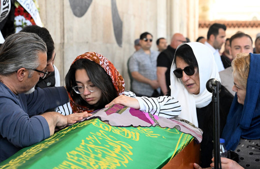 Eski eşinin öldürdüğü Bahar Aksu Edirne'de toprağa verildi