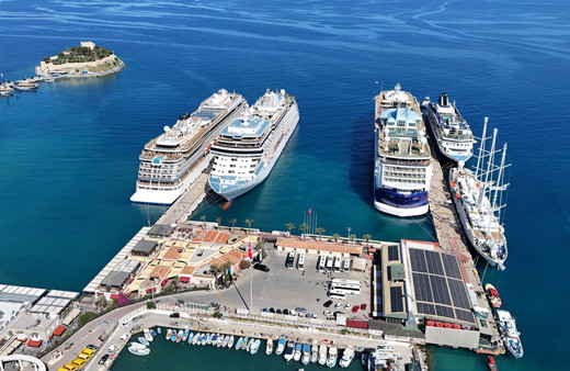 Bakan Uraloğlu açıkladı: Türkiye'de kruvaziyer turizmi rotasında ilk sıra Kuşadası'nın