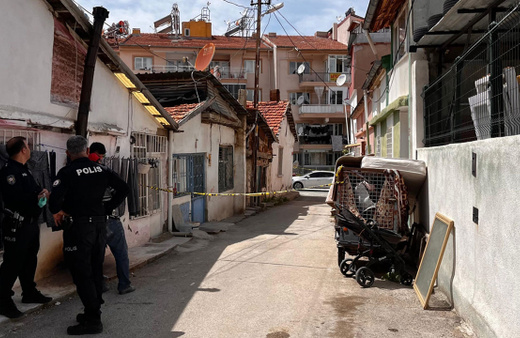 Evden gelen kötü koku korkunç gerçeği ortaya çıkardı
