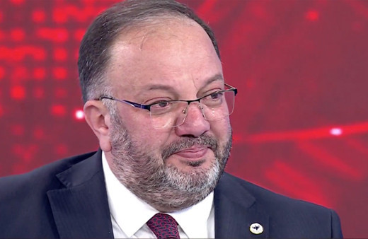 Ses Partisi lideri Bahçeli için ağlayınca spikerin verdiği tepki; 'Ay kıyamam...