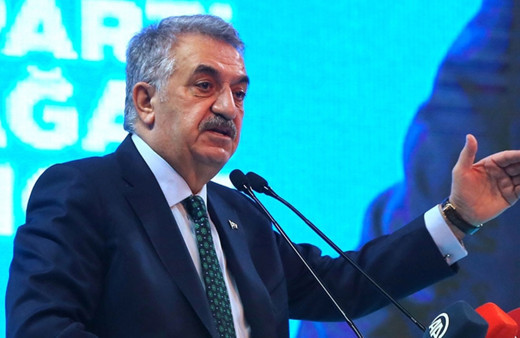 AK Parti'li Hayati Yazıcı: Karar bir dönemeç noktası