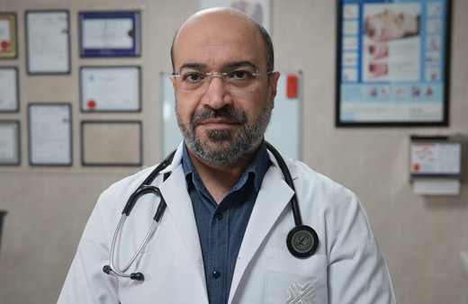 Elektronik sigaralar masum değil! Prof. Dr. Emin Akkoyunlu, olumsuz etkilerini sayarak uyardı