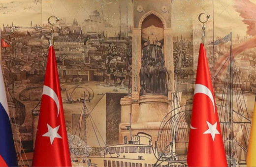 Barış masasında kritik gün: Türkiye-Rusya-Ukrayna görüşmesi sona erdi