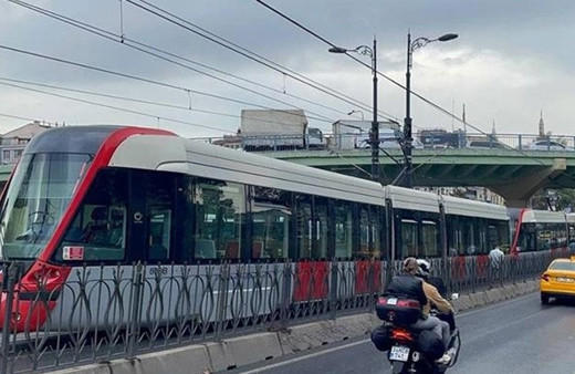 Kabataş-Bağcılar Tramvay Hattı'nda teknik arıza nedeniyle seferler aksadı