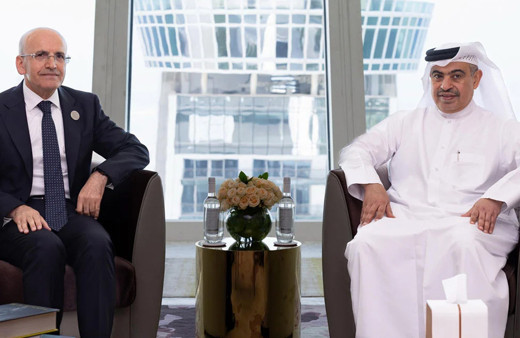 Şimşek, Doha'da Türkiye'deki yatırım fırsatlarını anlattı