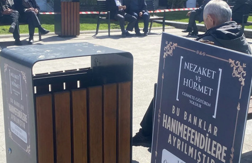 Çorum belediyesi kadınlara özel bank koydu! AK partili başkan o banklarda erkek görünce...