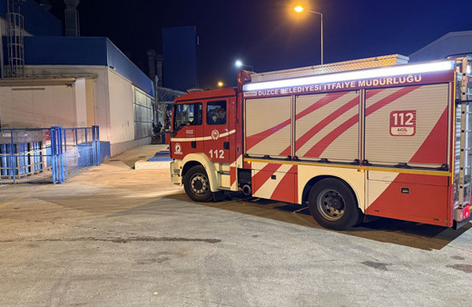 Düzce'de otomotiv ürünleri fabrikasında yangın
