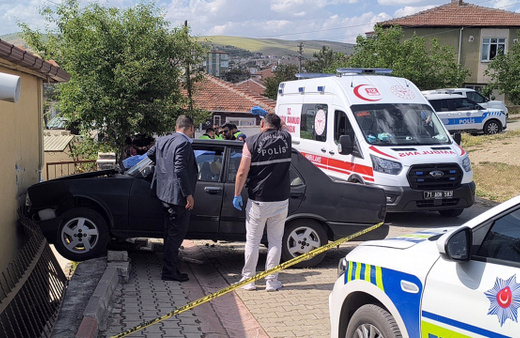Kırıkkale'de seyir halinde kalp krizi geçirerek kaza yapan sürücü öldü