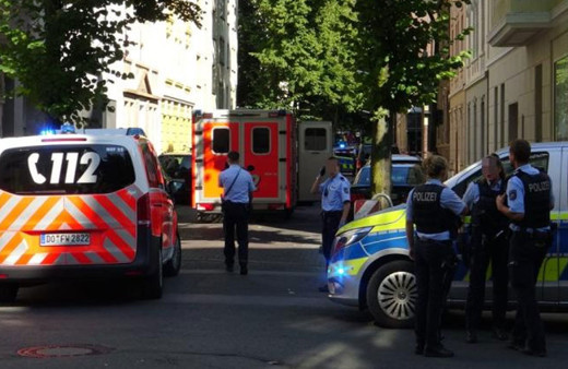 Almanya'da tren istasyonundaki bıçaklı saldırıda 12 kişi yaralandı