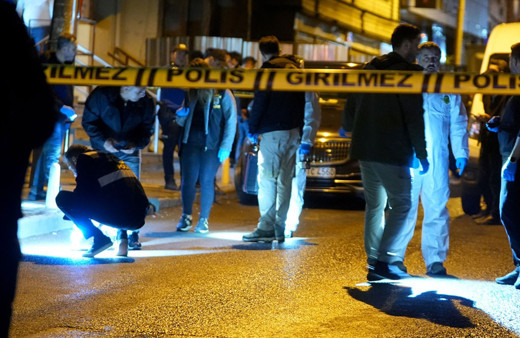 Kağıthane'de eğlence mekanına patlayıcı madde atıldı: 3'ü ağır 7 yaralı