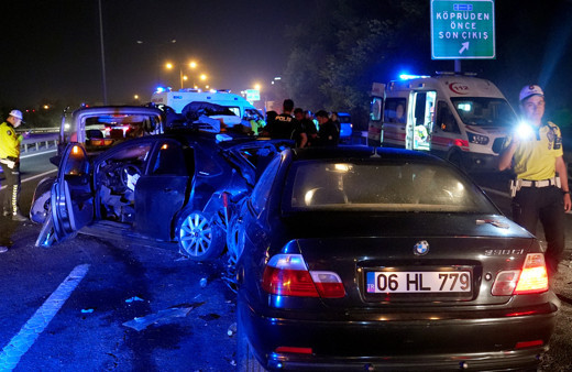 Beykoz'da zincirleme trafik kazasında 7 kişi yaralandı