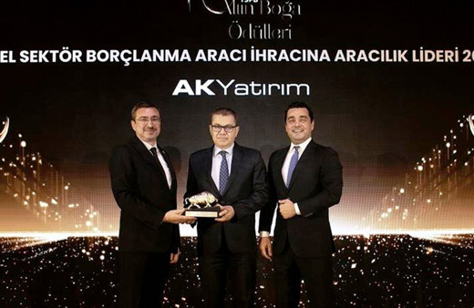 Ak Yatırım TSPB Altın Boğa Ödülleri'nde iki ödül aldı