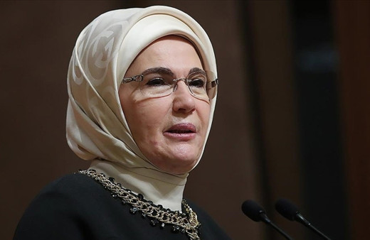 Emine Erdoğan İstanbul'un fethinin 572. yıl dönümünü kutladı