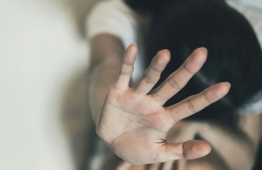 Samsun'da misafirliğe gittiği evde akrabası olan kadını taciz edince...