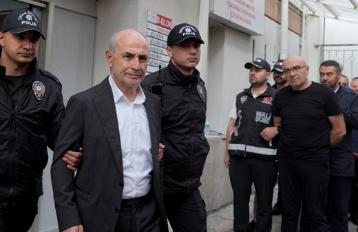 Tutuklanan Hasan Akgün'den ilk mesaj geldi: Başımı eğmedim, eğmeyeceğim!