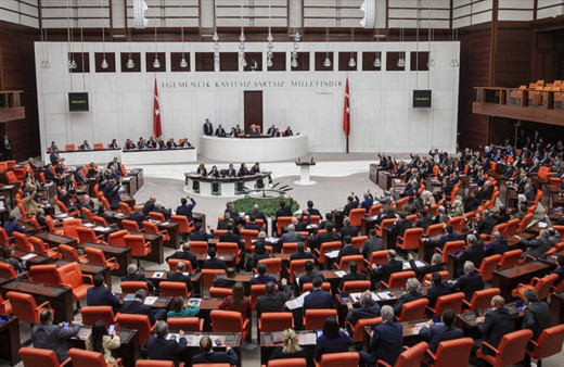 Bayramda yoğun siyasi trafik: CHP hariç tüm bayramlaşacak