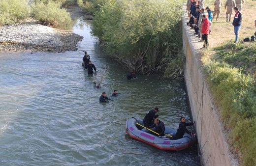 Erzurum'da balık tutmak için Aras Nehri'ne girmişti acı haber geldi