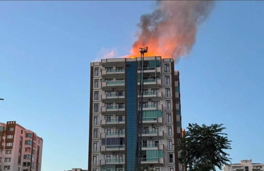 Diyarbakır'daki yangında bina sakinleri dehşet anlarını anlattı