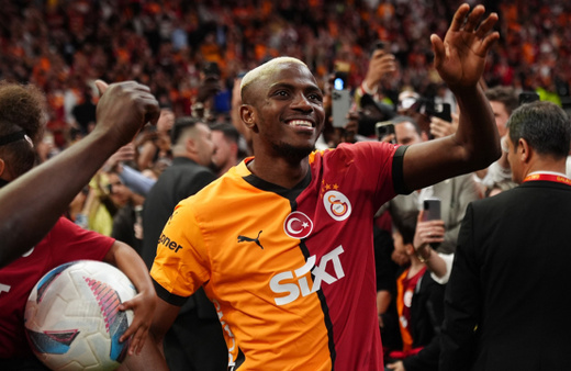 Dün İstanbul'dan ayrılmıştı! Victor Osimhen transferi için her şey hazır