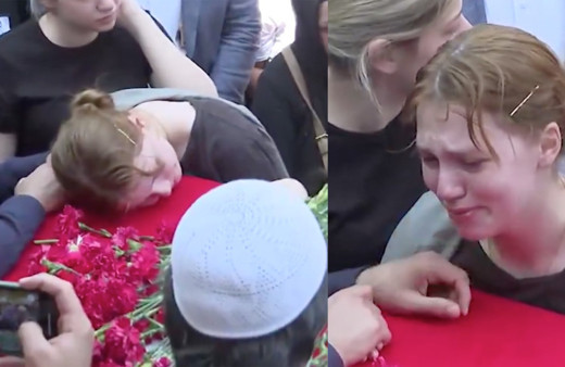 Nehir Zeyrek babasının tabutuna kapandı Özgür Özel çaresiz kaldı