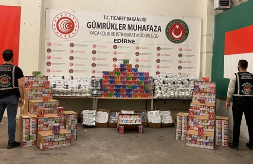 Edirne'de gümrük muhafaza ekipleri çok sayıda kaçak eşya ele geçirdi
