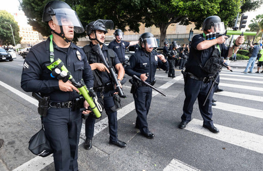 Los Angeles'ta sokağa çıkma yasağı ilan edildi