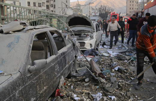 İsrail sadece havadan bombalamamış deniyor ki MOSSAD gizlice İran'a sızmış ve...