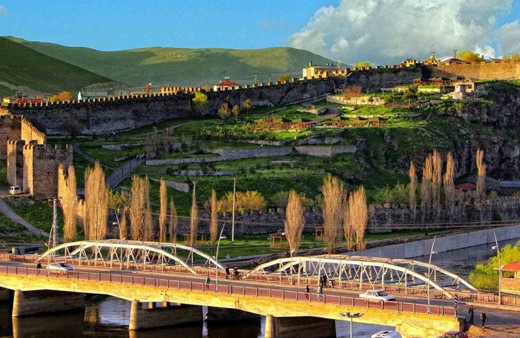 Ardahan Kalesi turizme kazandırılıyor